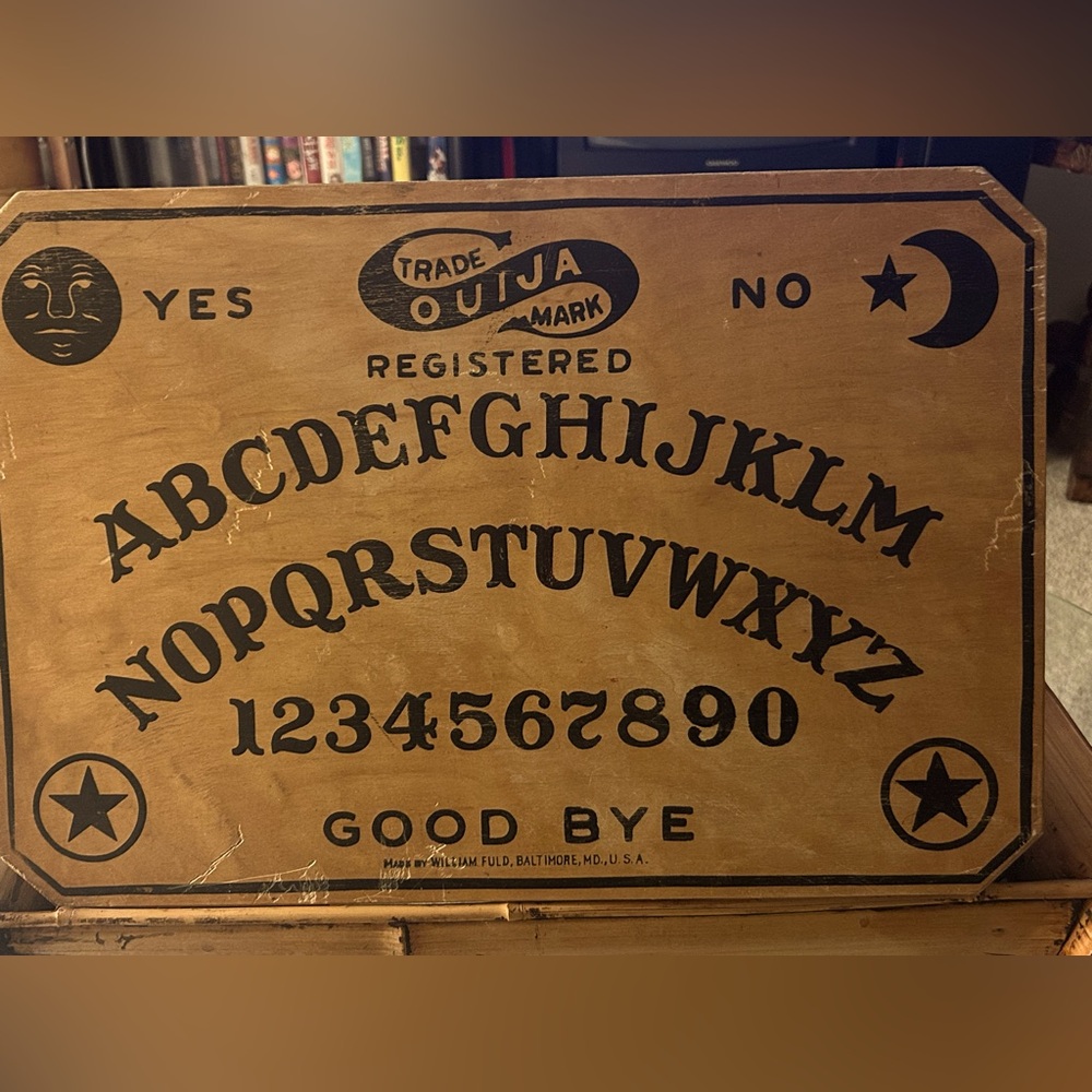 Genuine Antique William Fuld Ouija Board!